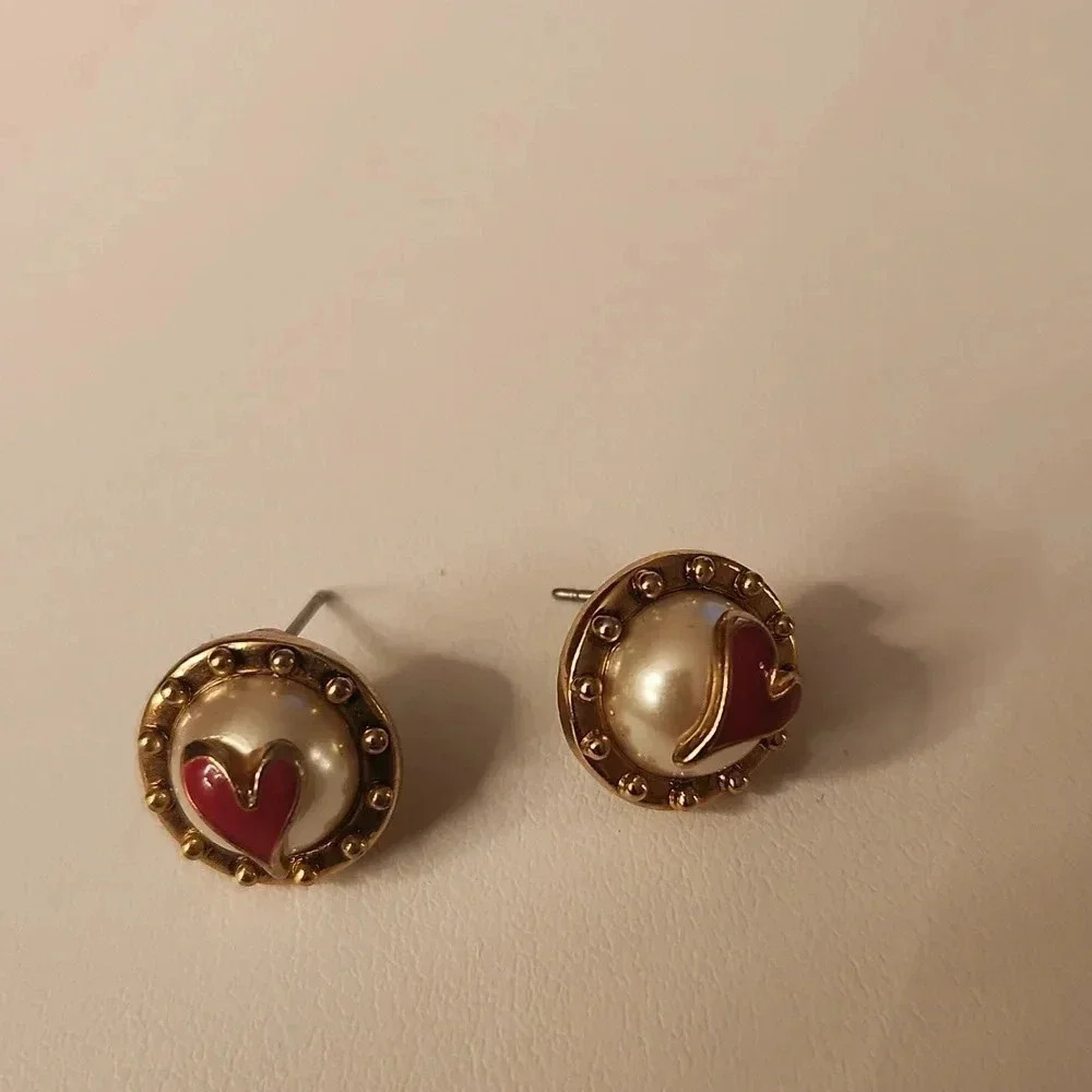 Betsy Johnson Love Fashion Pearl Stud Earrings - Picture 2 of 3